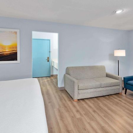 Days Inn & Suites By Wyndham Siler City Exteriér fotografie