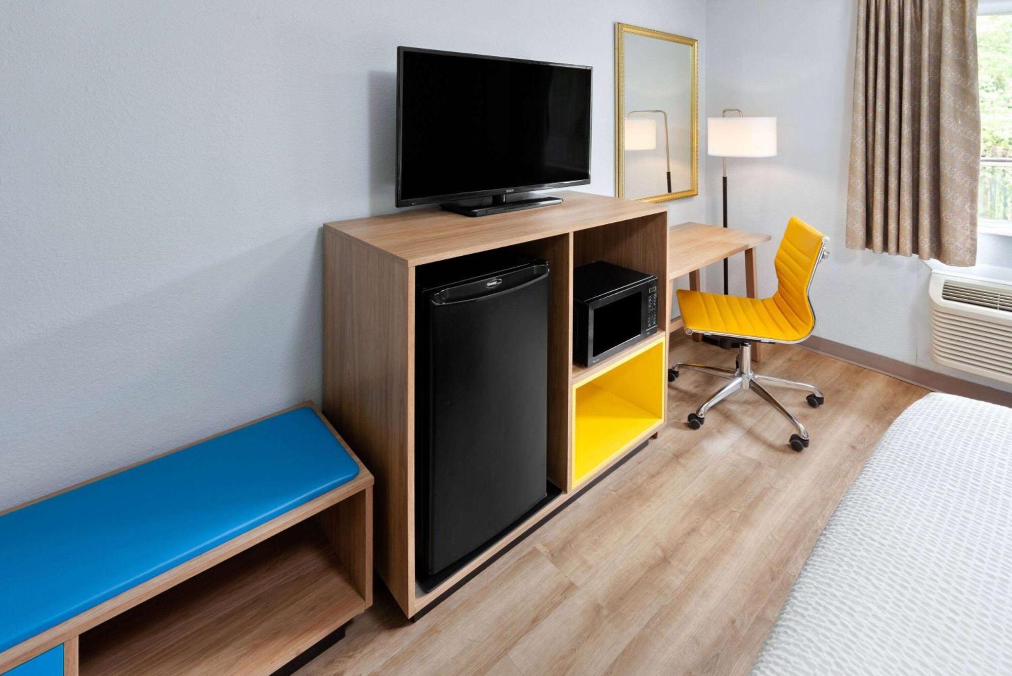 Days Inn & Suites By Wyndham Siler City Exteriér fotografie