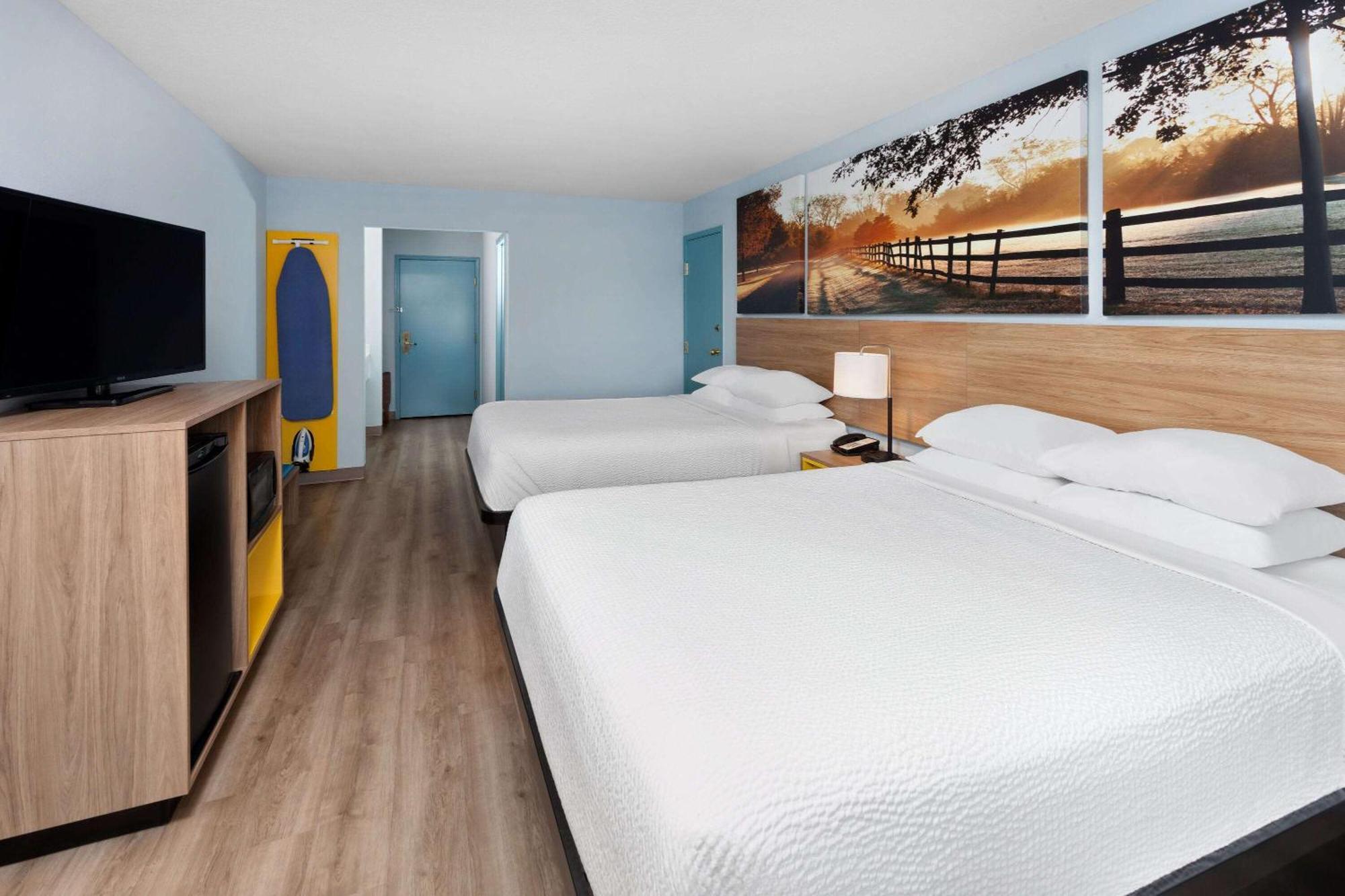 Days Inn & Suites By Wyndham Siler City Exteriér fotografie